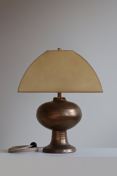 Griffin Lamp